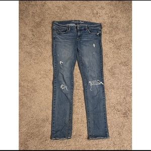 American Eagle Distressed Jeans size 8